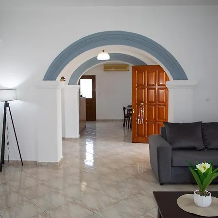 بيت للعطل Debbie's With Sunset *