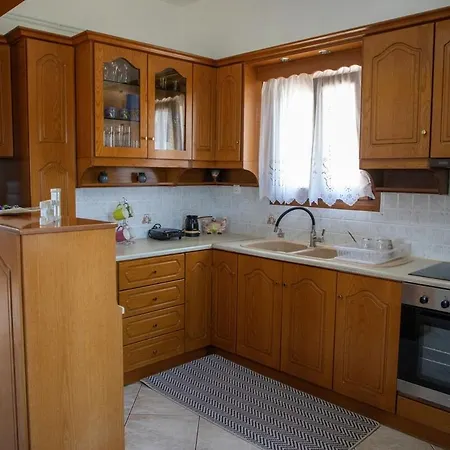 Debbie's With Sunset Lakkíon